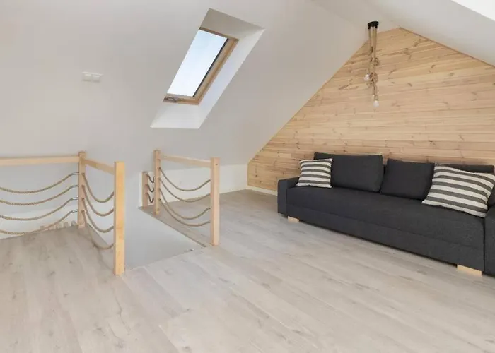 Rajska Przystan Mosty (Puck)